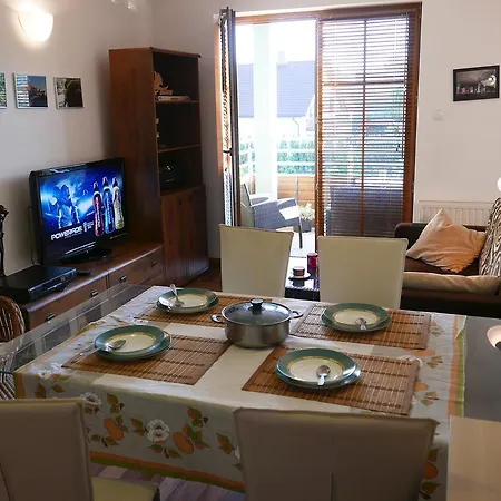 Apartamenty W Turkusowej Willi Przy Porcie Jachtowym *